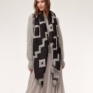 Wilfred Black and Gray Geometric Scarf